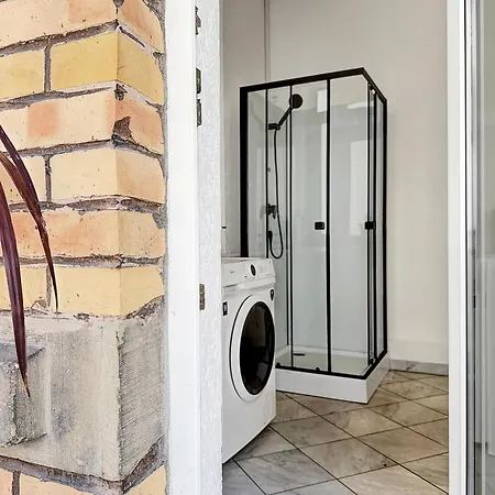 Διαμέρισμα Zentrale Mit Balkon Fuer 10 Gaeste *