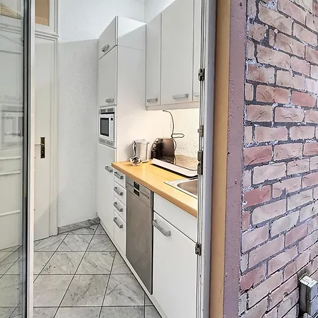 Zentrale Mit Balkon Fuer 10 Gaeste Διαμέρισμα Στουτγκάρδη