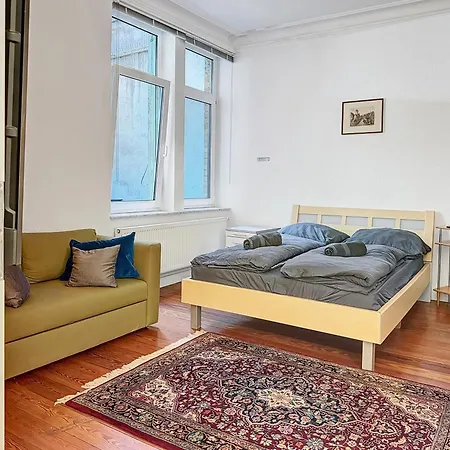 Διαμέρισμα Zentrale Mit Balkon Fuer 10 Gaeste *